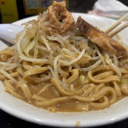 ラーメン300g 野菜マシ　にんにく