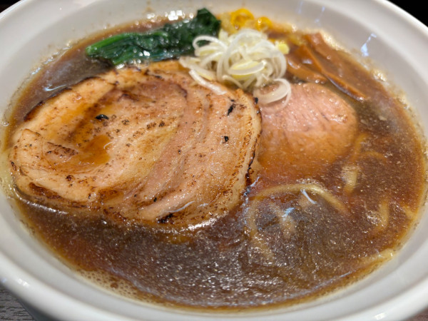 「醤油らー麺＋ゆず＋ごはん（1500円）」@ら〜麺 瑞藤の写真