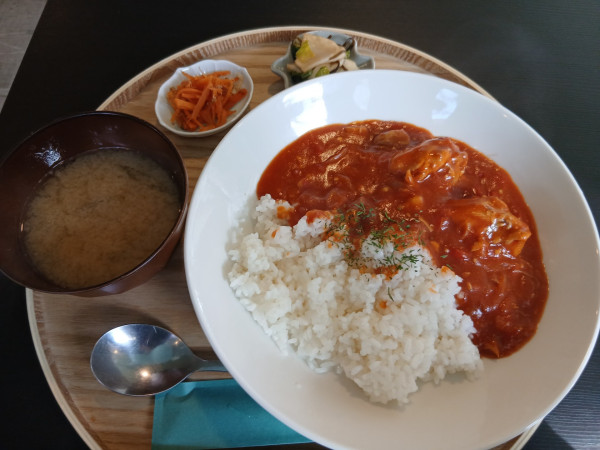 「チキントマトカレー 1210円」@PinoLandの写真