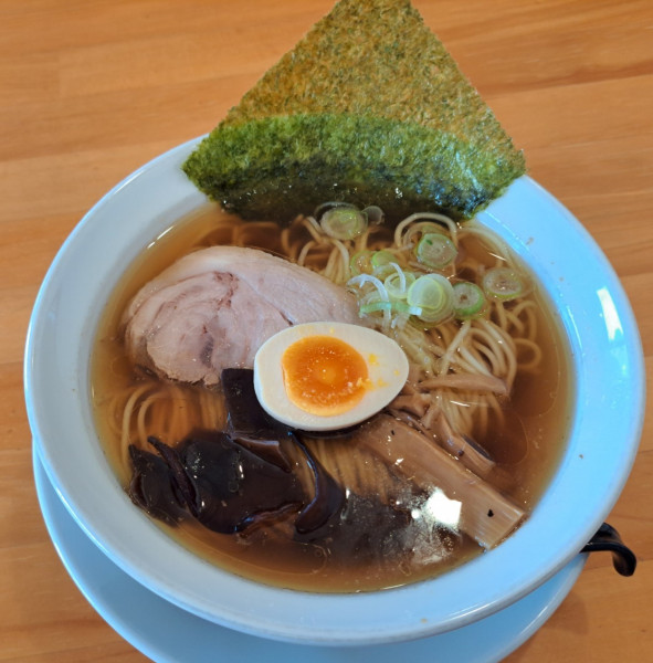 「あごだし中華そば細麺880円」@自家製麺  仁の写真