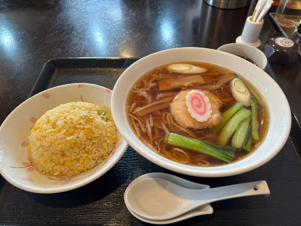 「半チャラーメンセット　醤油」@中華美食厨房 EUNICE ユニースの写真