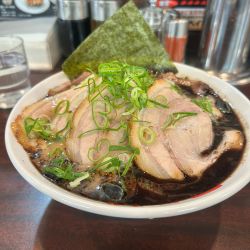 肉盛りチャーシュー麺　1500円