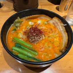 濃厚担々麺中辛+チャーシュー