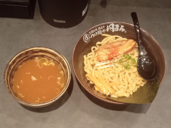 「つけ麵（濃厚鶏魚介スープ）」@つけ麺や 円まるの写真