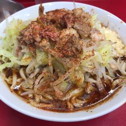 ラーメン豚2枚(ニンニクアブラカラメ一味)+生たまご 1150円