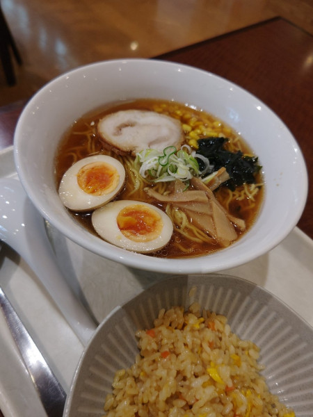 「武蔵野ラーメン しょうゆ(760円)」@小平天然温泉 テルメ小川 軽食コーナーの写真