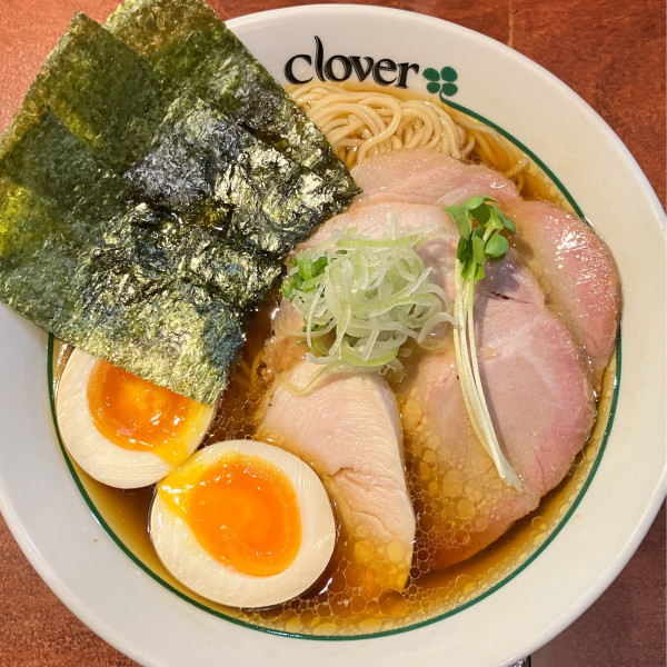 「特製醤油らあめん1350円」@らあめんCloverの写真