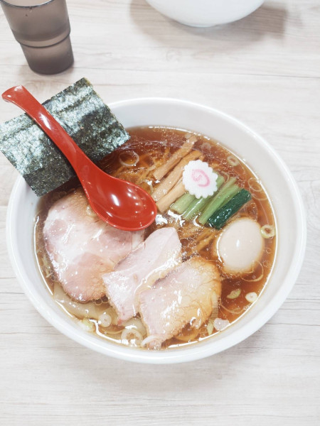 「ワンタン麺」@とら食堂 松戸分店の写真