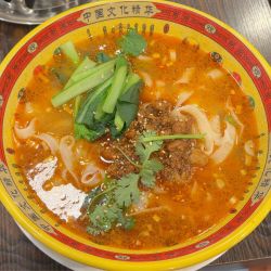 タンタン刀削麺 大盛