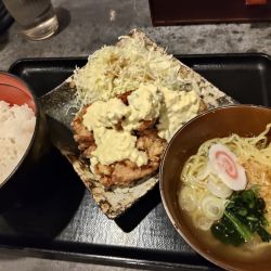 お昼 チキン南蛮定食(1,200)＋ミニラーメン(+400)