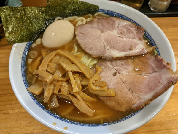 「特製中華そば1400円中盛50円」@魂の中華そばの写真