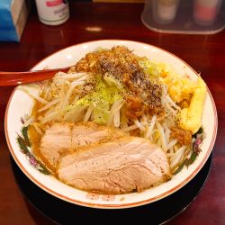 小ラーメン（ヤサイマシアブラマシ）￥980