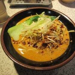 限定　担々麺（１１３０円）