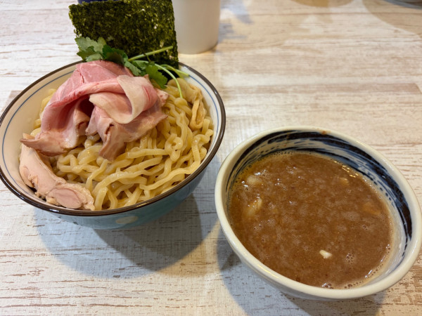 「金笛醤油の濃厚つけそば（大）」@中華そば 四つ葉の写真