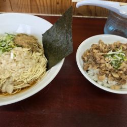 煮干しまぜそばコッテリ+チャーシュー丼セット1,250円