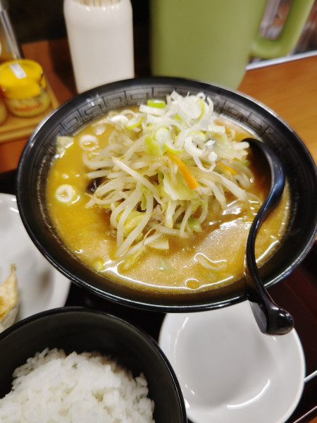 「味噌タンメン(850円)」@埼玉タンメン山田太郎 小平中島店の写真