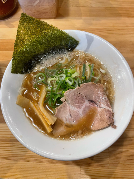 「背脂豚骨醤油ラーメン」@博多無邪気SECONDの写真