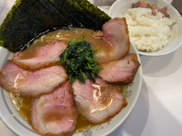 「チャーシュー麺　大盛り　海苔　ライス」@池袋ラーメン梟の写真