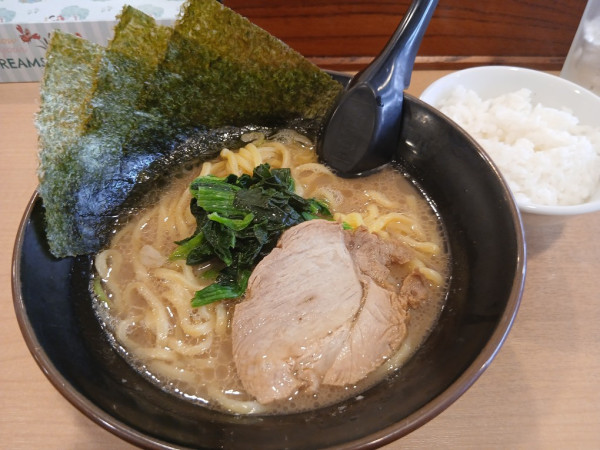 「ラーメンライス 750円」@よつ家 竹ノ塚店の写真