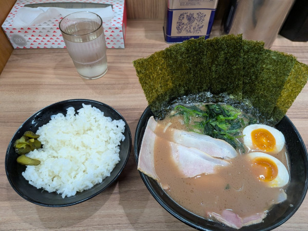 「饗盛りラーメン」@横浜ラーメン 響家の写真