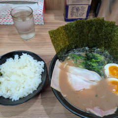 横浜ラーメン 響家の画像