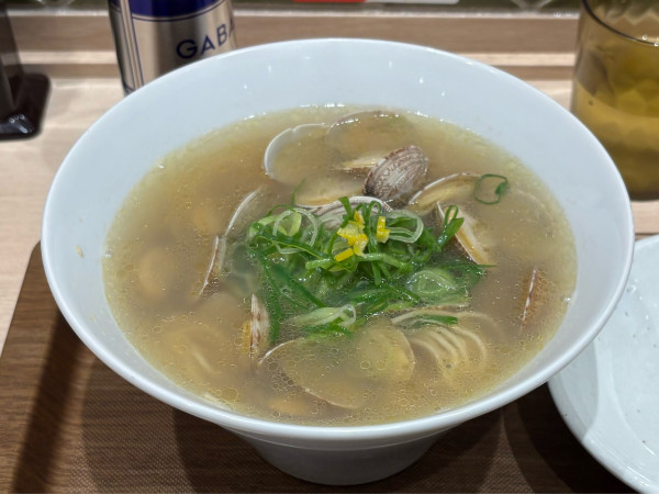 「あさり塩ラーメン大盛（600）」@松太郎 新宿小滝橋通り店の写真