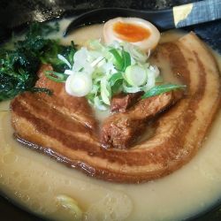 豚角煮ラーメン 980円＋ライス（小） 150円