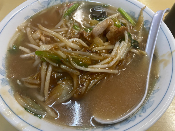 「醤油あんかけラーメン？」@中華料理 成華の写真