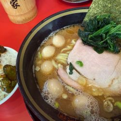 ラーメン並＋味付うずら5個＋ライス