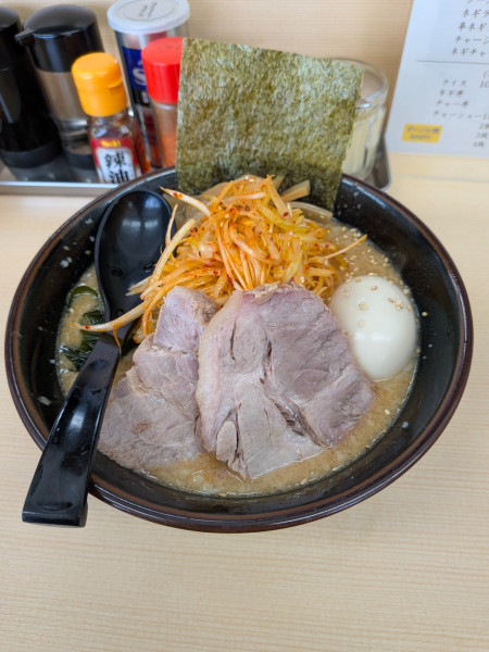 「辛ネギ味噌ラーメン 味玉 チャーシュー１枚」@ラーメン屋 セキグチの写真