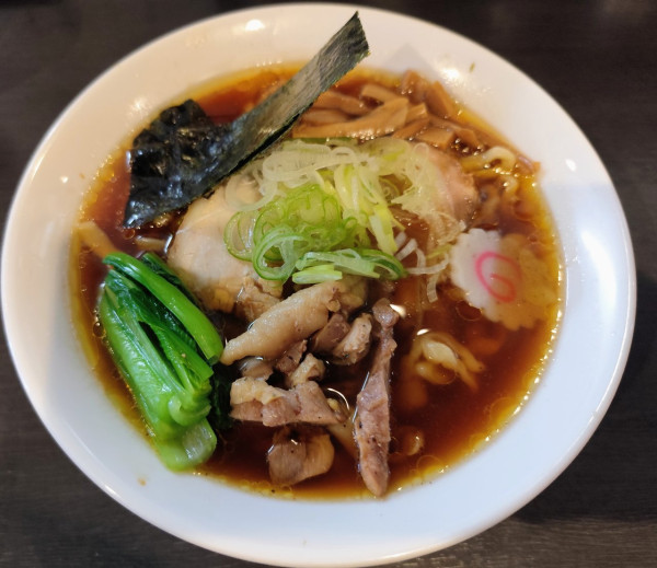 「ラーメン900円」@自家製麺ご藤の写真