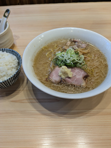 「味噌ラーメン+小ライス」@三ん寅の写真