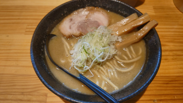 「らーめん 並 ¥1,050」@自家製麺TANGOの写真