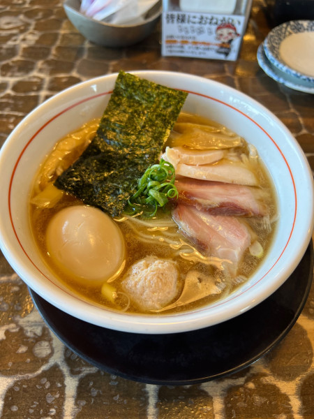 「特級醤油そば」@特級鶏蕎麦 龍介の写真