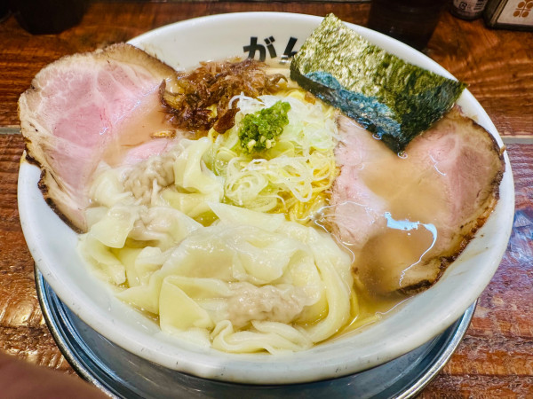 「蛤10㌔ 葱油ジュ～（大）【1650円】」@元祖一条流がんこラーメン たま館分店の写真