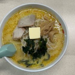 味噌カレー牛乳ラーメン(バター入)   980円