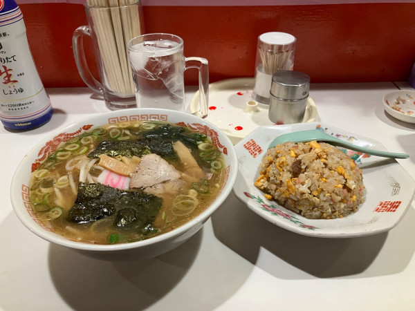 「ラーメン半チャーハンセット」@中むらやの写真