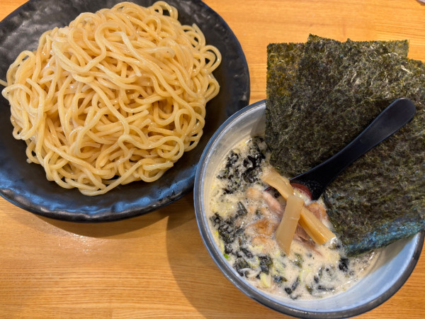 「塩つけ麺　中盛+海苔」@つけ麺 ががちゃい 中山店の写真