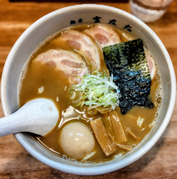 「味玉らーめん 1200円 トッピングチャーシュー 500円」@麺屋吉左右の写真