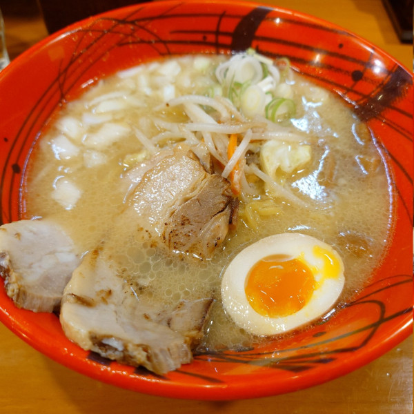 「味噌特製のせ」@らーめん炙亭 ぼたんの写真