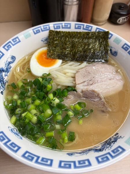 「塩とんこつラーメン」@八作の写真