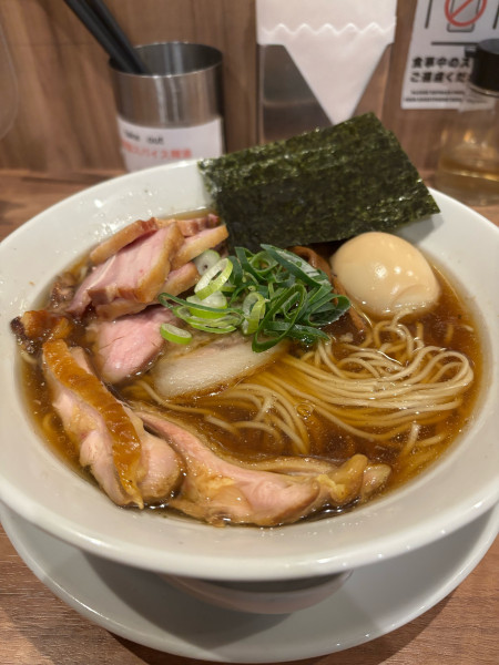 「特製醤油　中」@麺処 ほん田 秋葉原本店の写真