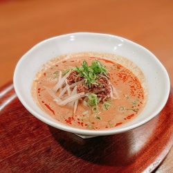 ピリカラごまラーメン