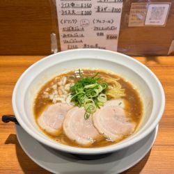 豚骨ラーメン