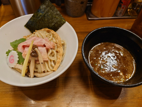 「濃厚魚介つけ麺」@馳走麺 狸穴の写真