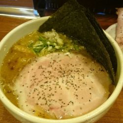 ホタテの塩ラーメン