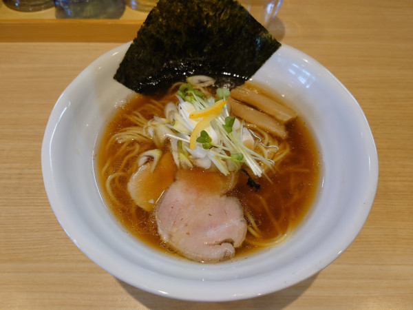 「中華そば（黒）」@麺処 しかての写真