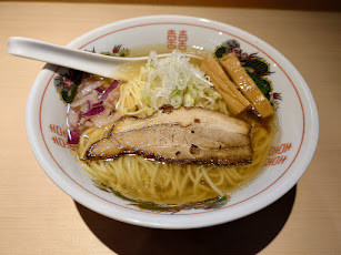 「塩中華そば」@中華そば 須紗の写真