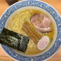 中華そば　900円