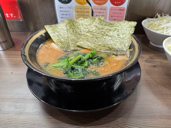 「ラーメン（硬め）」@家系ラーメン ゆくる家の写真